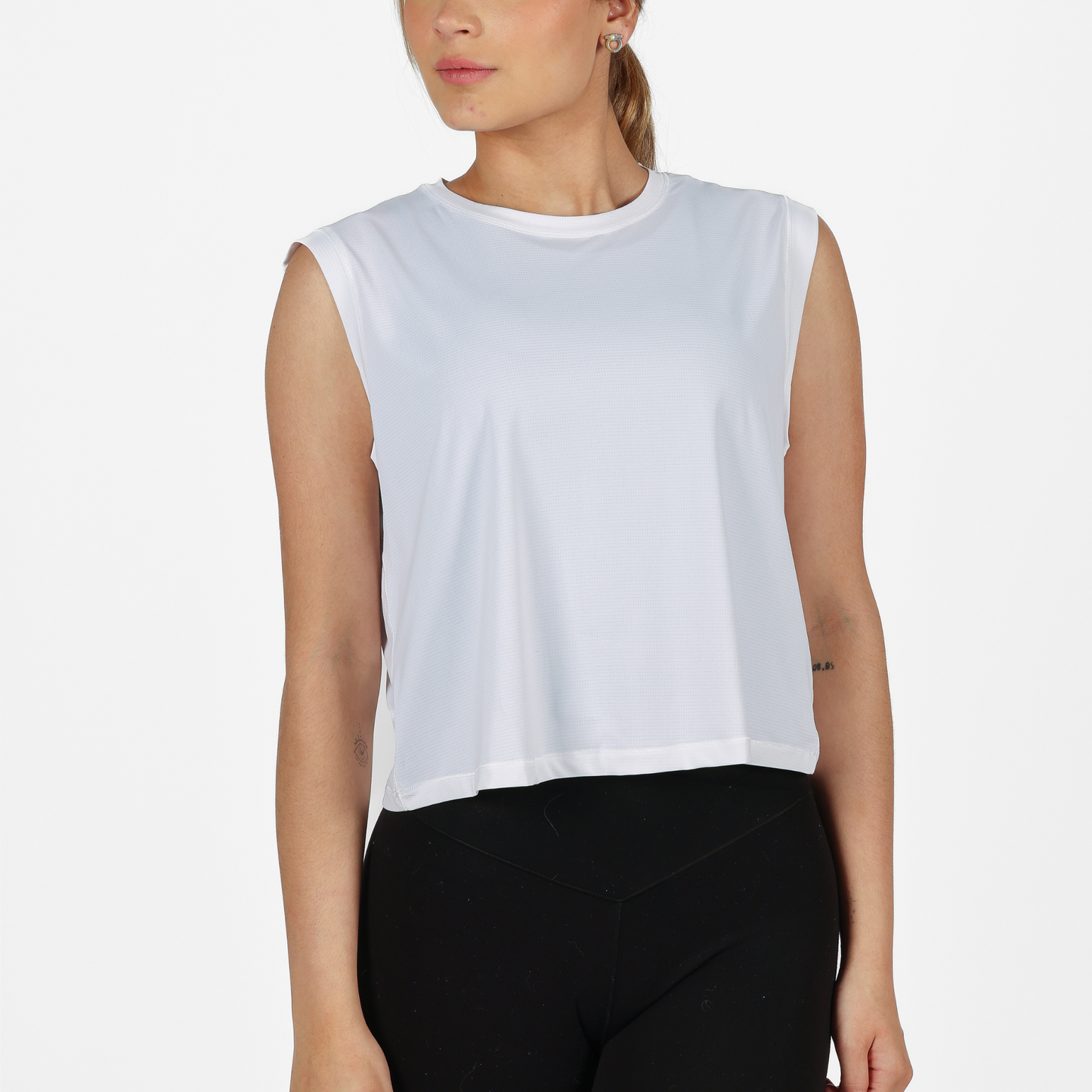 White easy fit tee